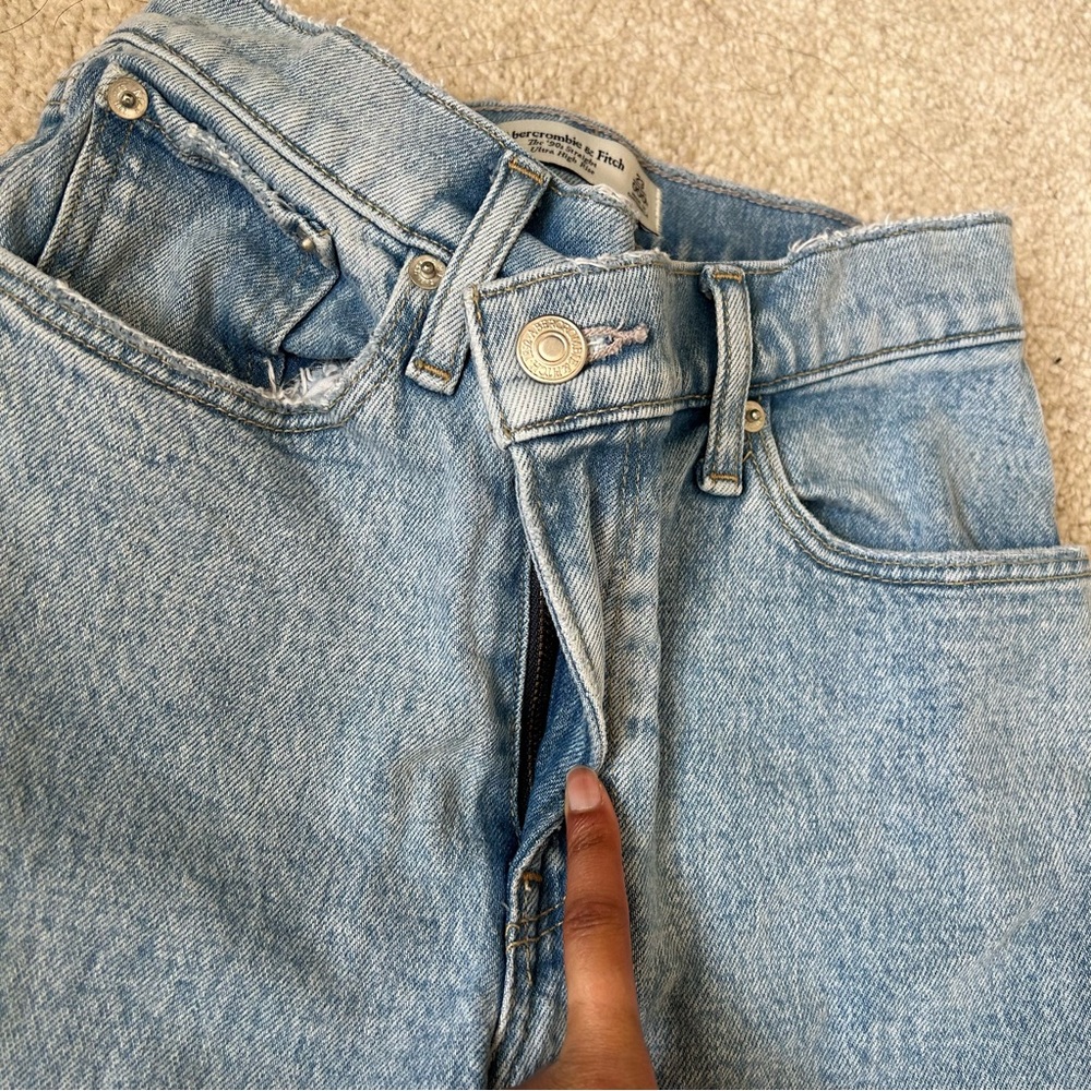✨NWOT✨ Abercrombie & Fitch 90s jeans size 23 - Picture 11 of 13
